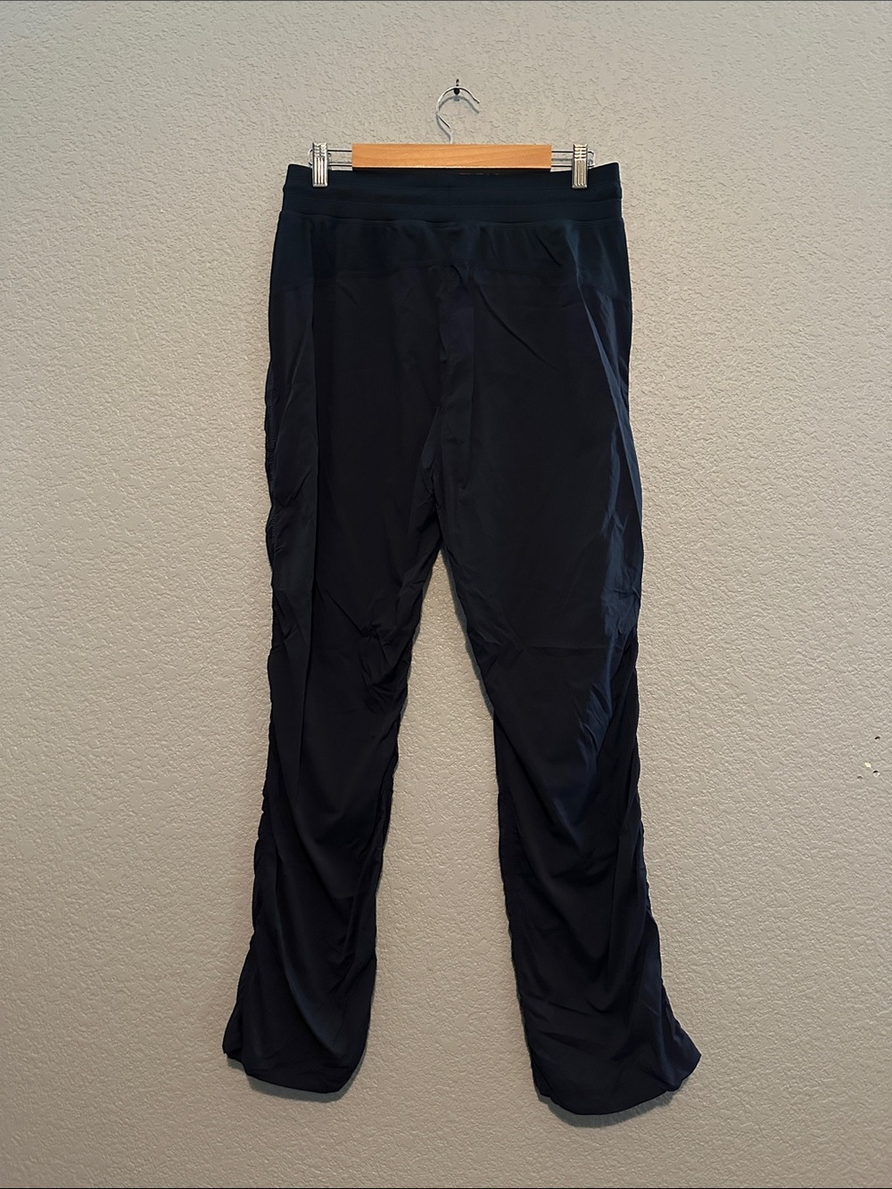 CRZ Yoga Navy Straight Leg Ruched Pants - Picture 8 of 8